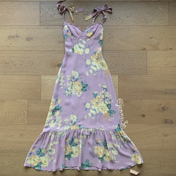 Reformation Nikita Dress || Gwenyth - Picture 6 of 16